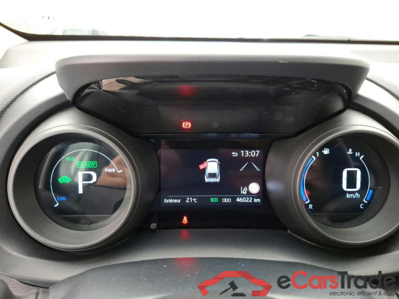 TOYOTA Yaris Cross Hybride / 2021 / 5P / SUV 1.5 HYBRID 116H DYNAMIC BUSINESS BEY AWD #6