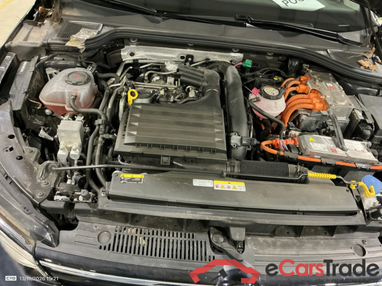 VOLKSWAGEN GOLF VIII 1.4 EHYBRID STYLE BUSINESS DSG #6