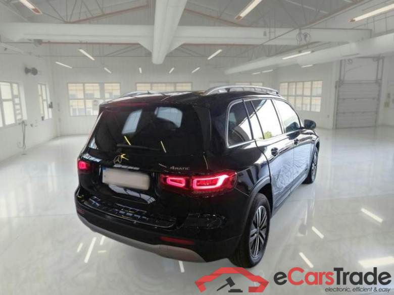 MERCEDES-BENZ GLB / 2019 / 5P / SUV GLB 200 D AUTOMATIC 4MATIC SPORT #2