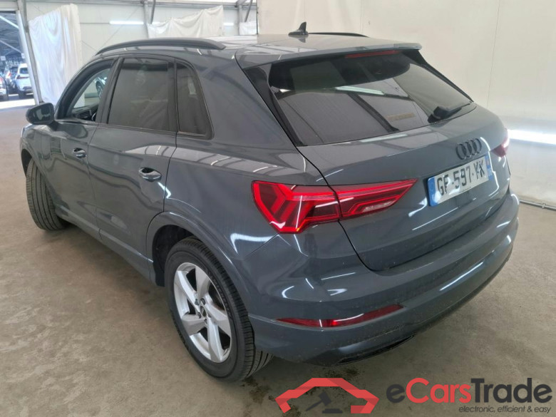 AUDI Q3 / 2018 / 5P / SUV 35 TFSI 150 MHEV S TRONIC DESIGN LUXE #4