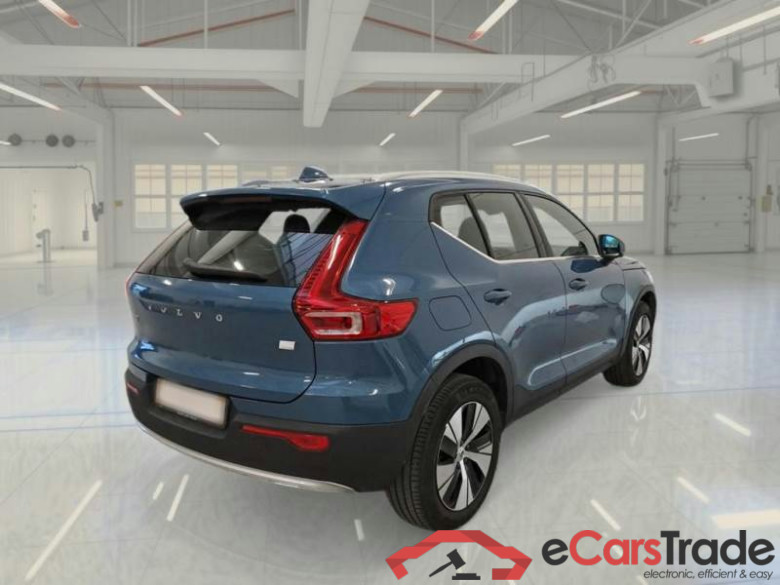 VOLVO XC40 / 2021 / 5P / SUV T5 RECHARGE PLUG-IN AUTO CORE #2