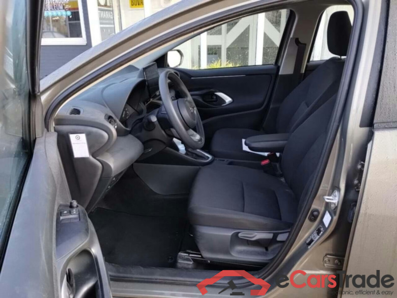 TOYOTA YARIS 1.5 Hybrid 115 Comfort #5